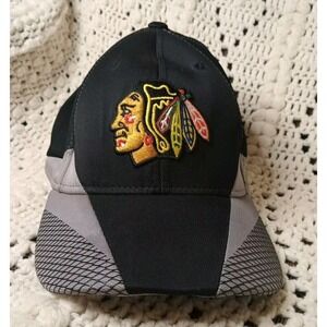 NHL Chicago Blackhawks Reebok Hat Cap Center Ice Fitted‎ S/M 2013 Embroidered